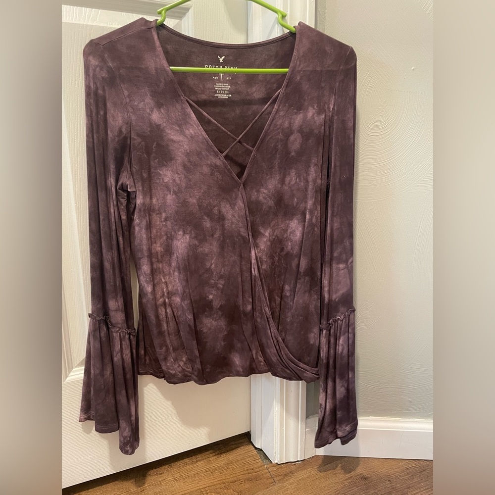 American eagle bell sleeve top